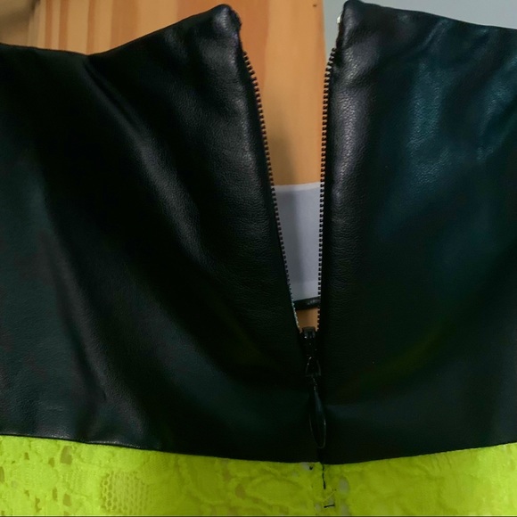 Designer Marc New York Yellow Lace Cutout Stunning Dress Size 10 - Picture 5 of 16